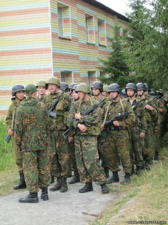 В ДОЛ «Лесная сказка» проходит сбор военно-патриотического отряда «Воин»